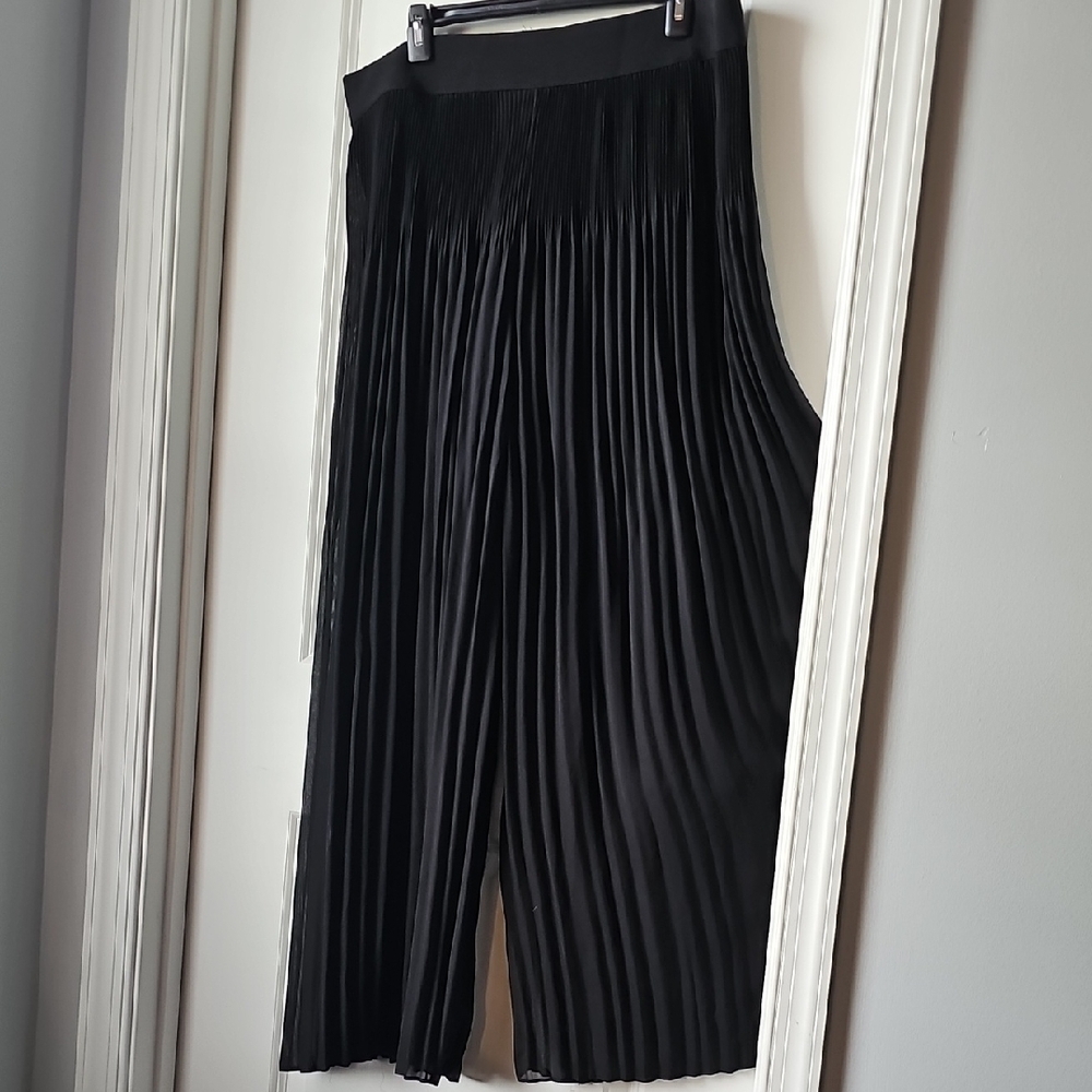 Alfani Black Wide Leg Pleated Pants